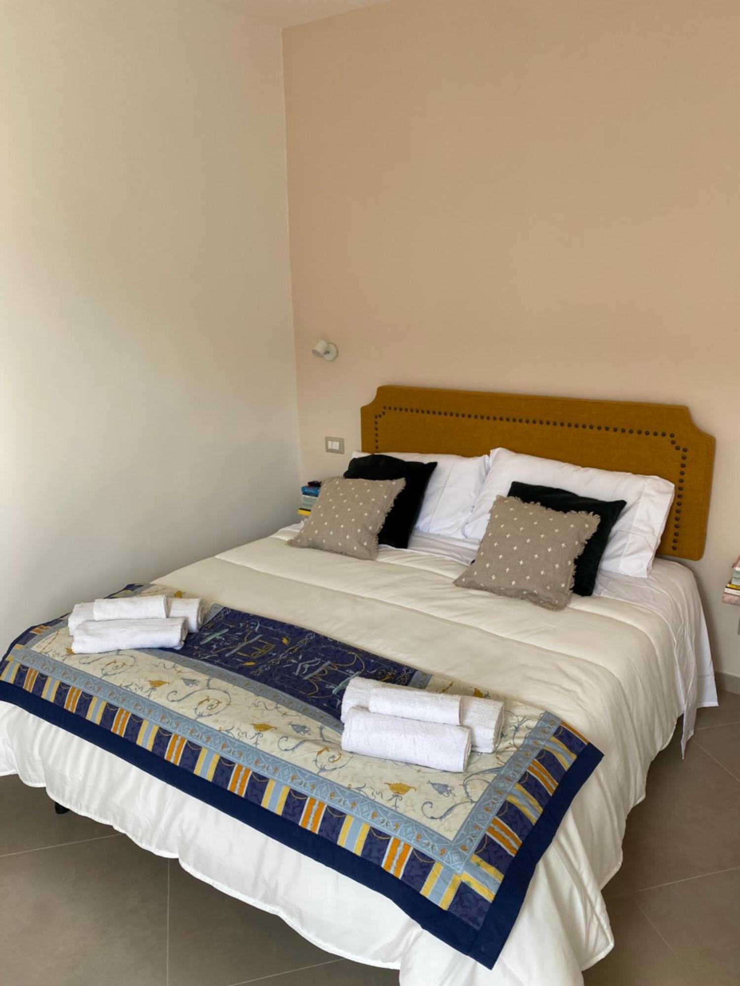 All'Imbrunire Exlusive Apartment Salerno Exterior photo